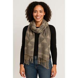 Maurices Open Weave Fringe Scarf Neutral Chevron 26x81 Lightweight